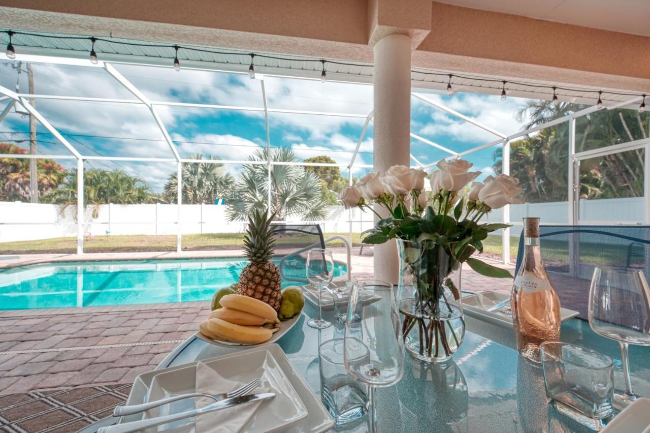 Villa Holiday Sunrise ケープコーラル エクステリア 写真